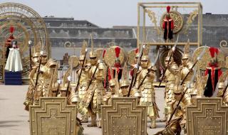 一舞剑器动四方 一舞剑器动四方